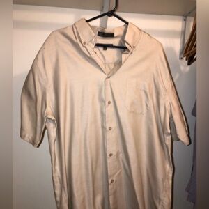 Nordstrom beige men’s button up short sleeve shirt with pocket size XL